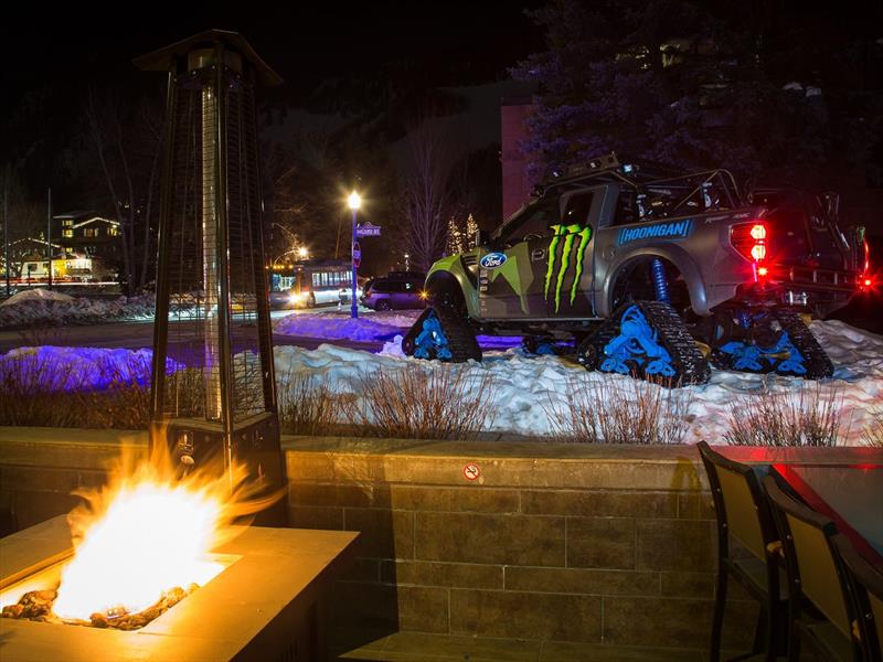 Ken Block y su Ford F-150 RaptorTrax