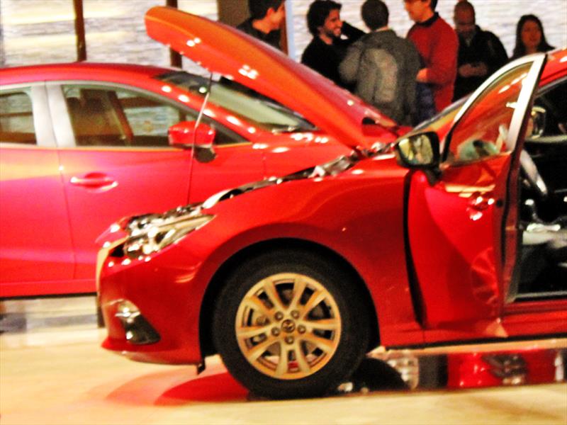 New Mazda3 2014 Lanzamiento en Chile