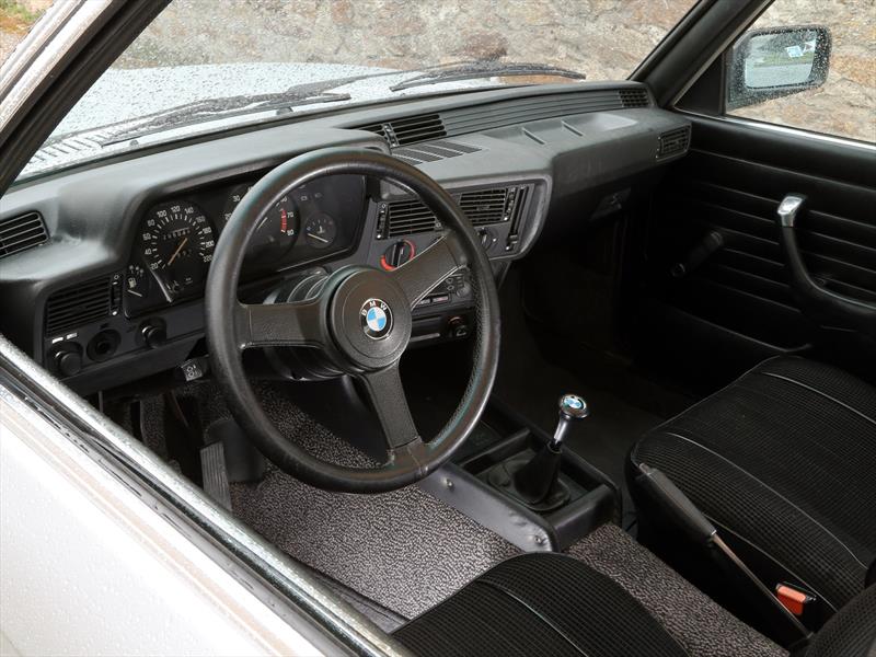 BMW Serie 3 E21 (1975-1983): Primera generación