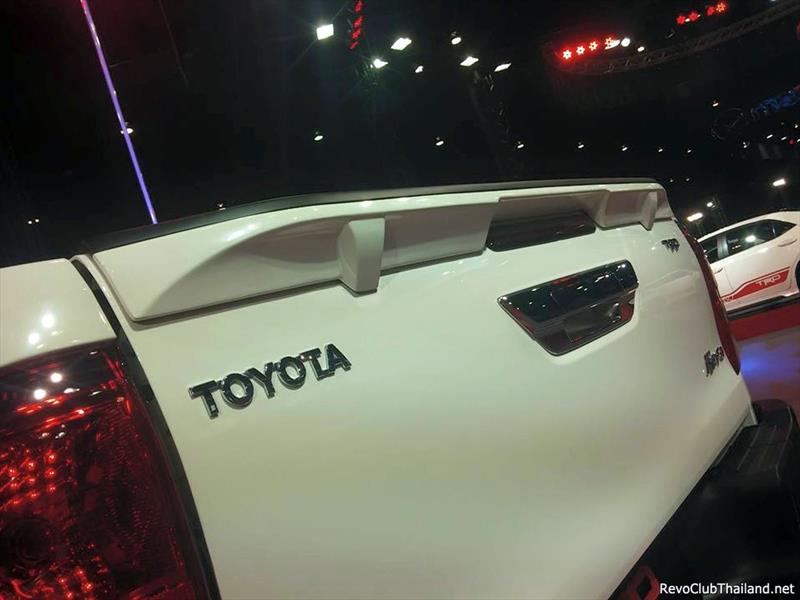 Toyota Hilux TRD Sports