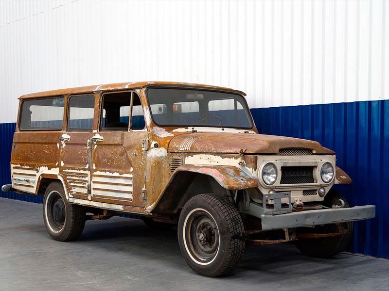 Toyota Land Cruiser  1967