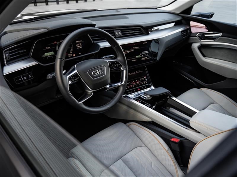 Audi e-Tron interior