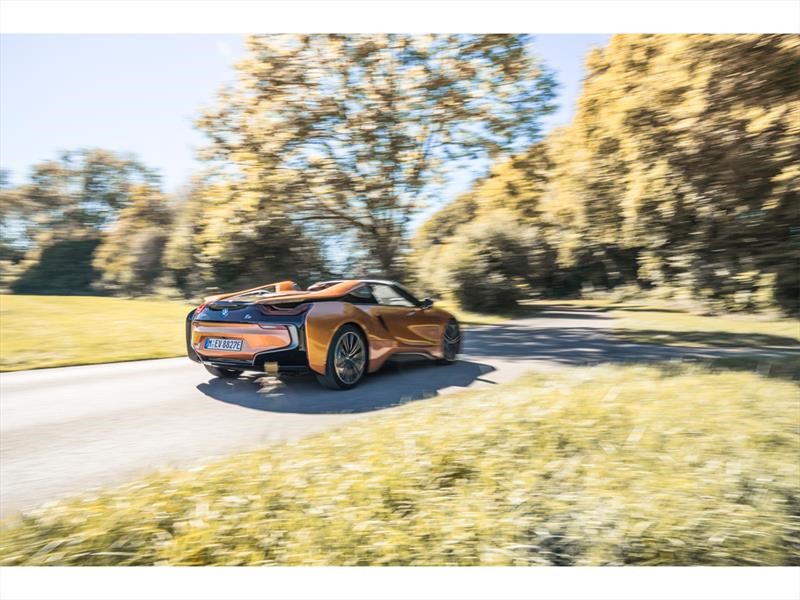 BMW i8 Roadster 2019