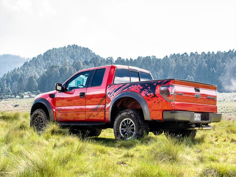 Ford Lobo SVT Raptor 2011