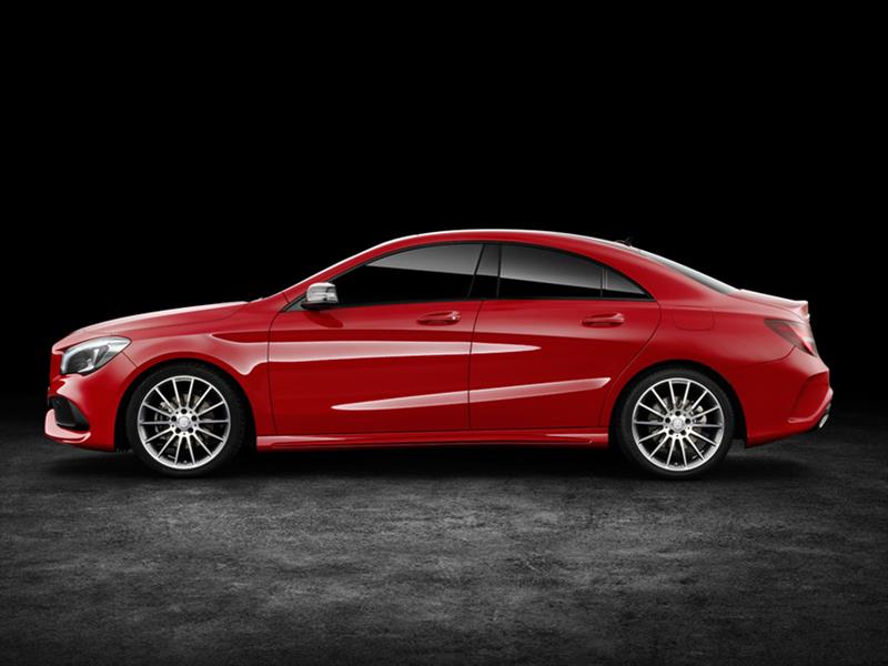 El Mercedes-Benz CLA se renueva
