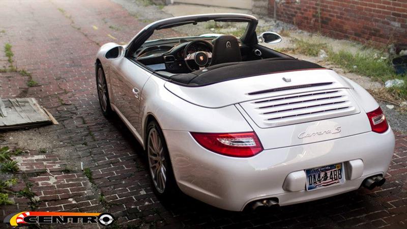 Porsche 911 con butaca central
