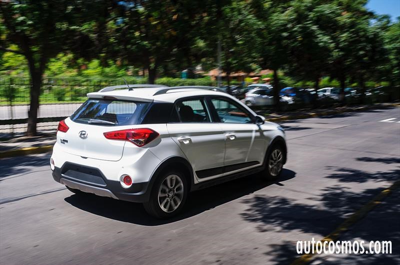 Test Drive: Hyundai i20 Active 2017