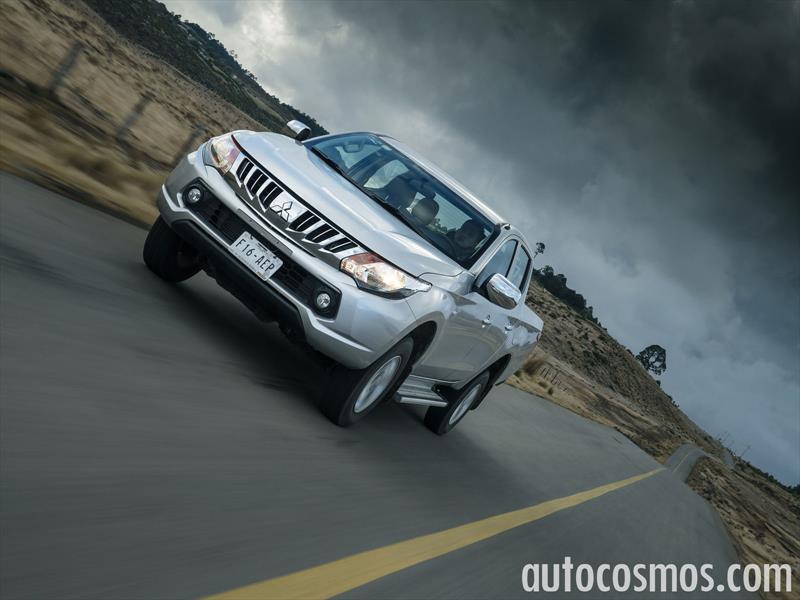 Nissan NP300 vs Toyota Hilux vs Mitsubishi L200