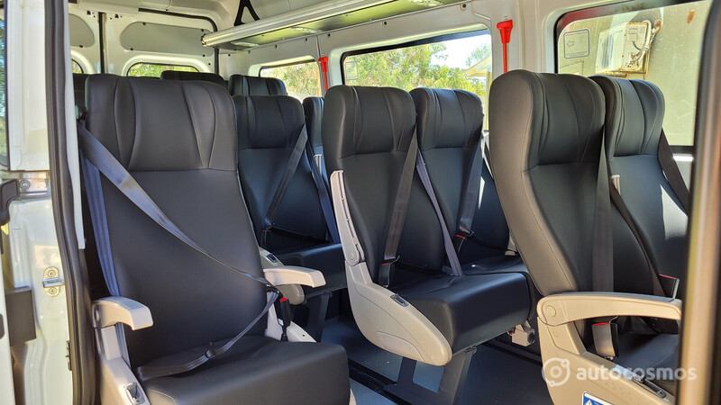 Peugeot Boxer y Citroën Jumper Minibus 17+1 lanzam