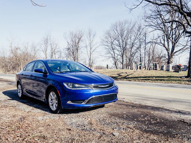 Chrysler 200 2015