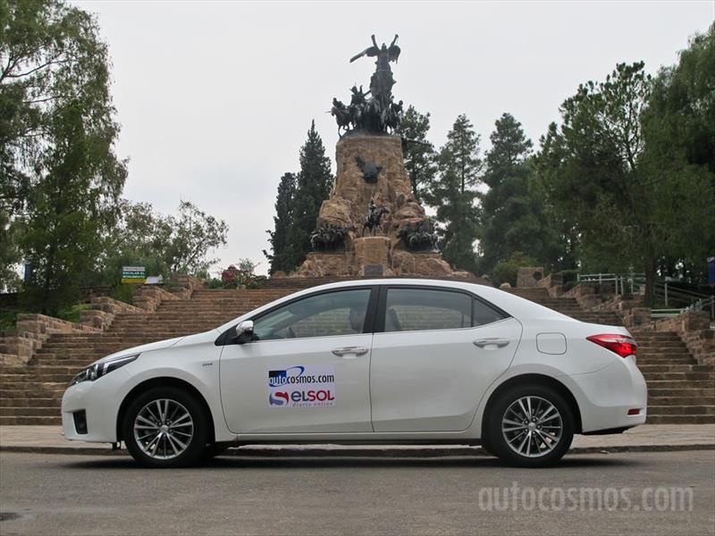 Prueba al Toyota Corolla en Mendoza