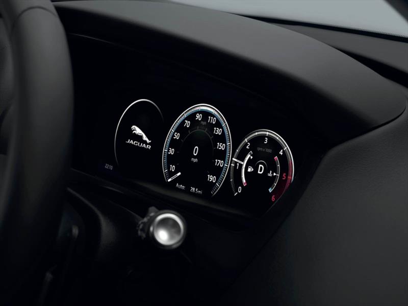 Jaguar F-Pace 2016