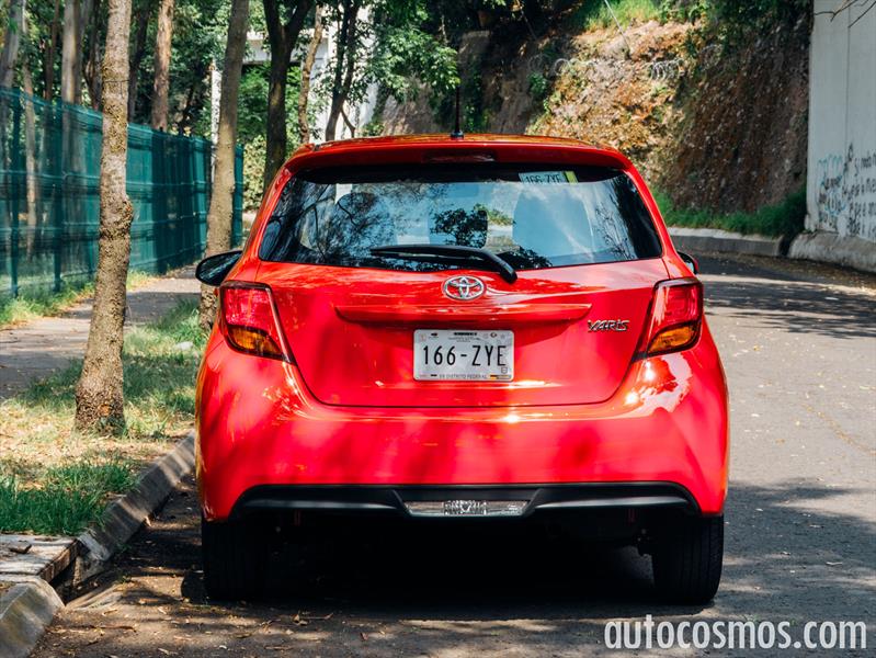 Toyota Yaris Hatchback 2015