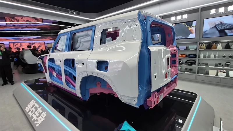 G700 desde China, el todoterreno premium de Jetour