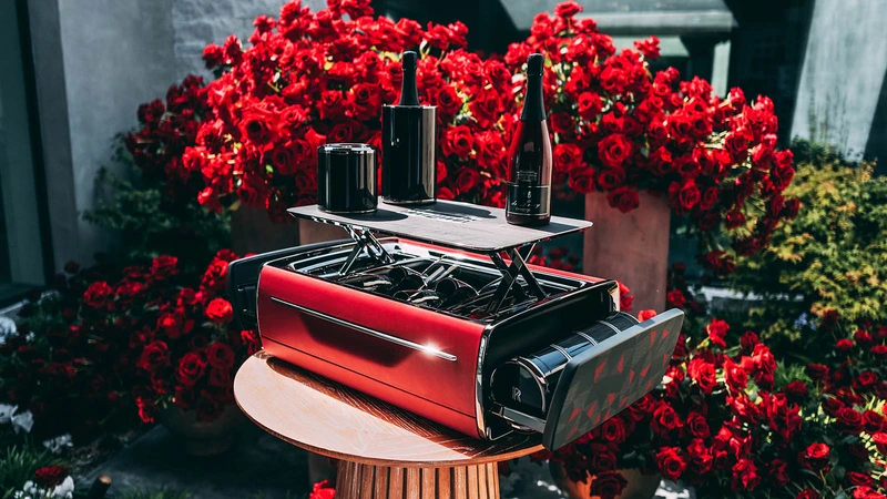 Rolls-Royce La Rose Noire Droptail