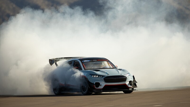 Ford Mustang Mach-E 1400