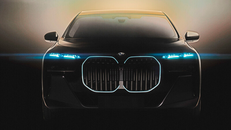 BMW i7 - Adelanto