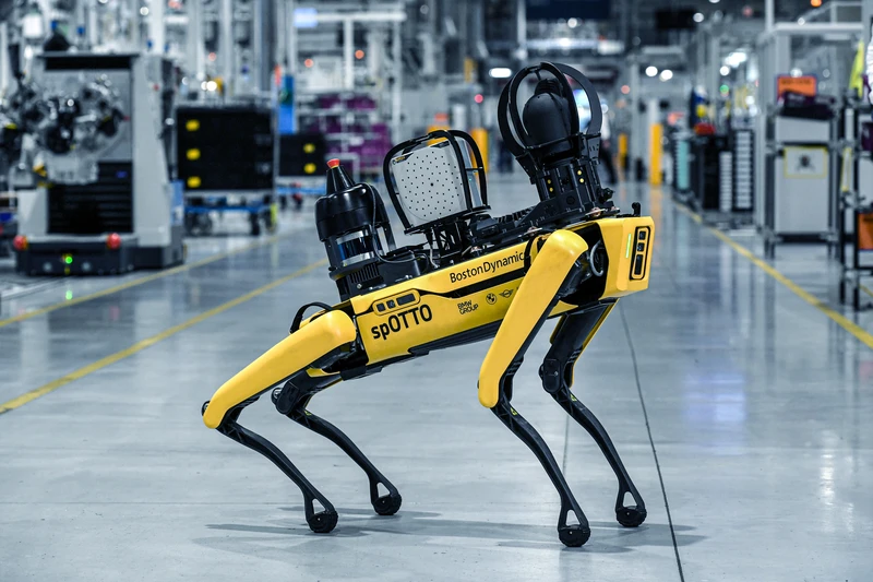BMW SpOTTO, el perro robot autónomo de la marca