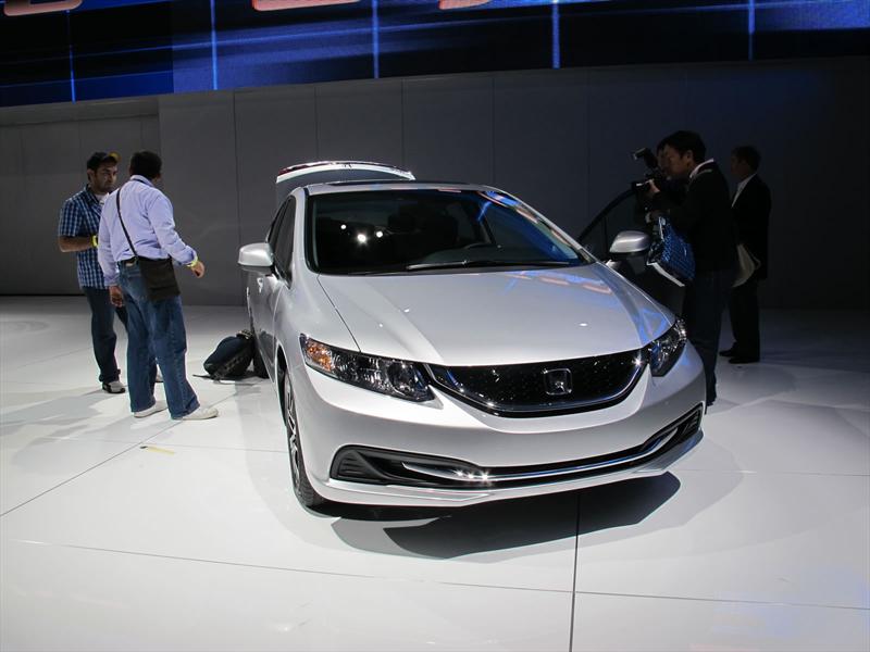 Honda Civic 2013 en el Salón de Los Angeles