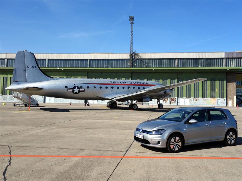 Volkswagen e-Golf, lo manejamos en Berlín