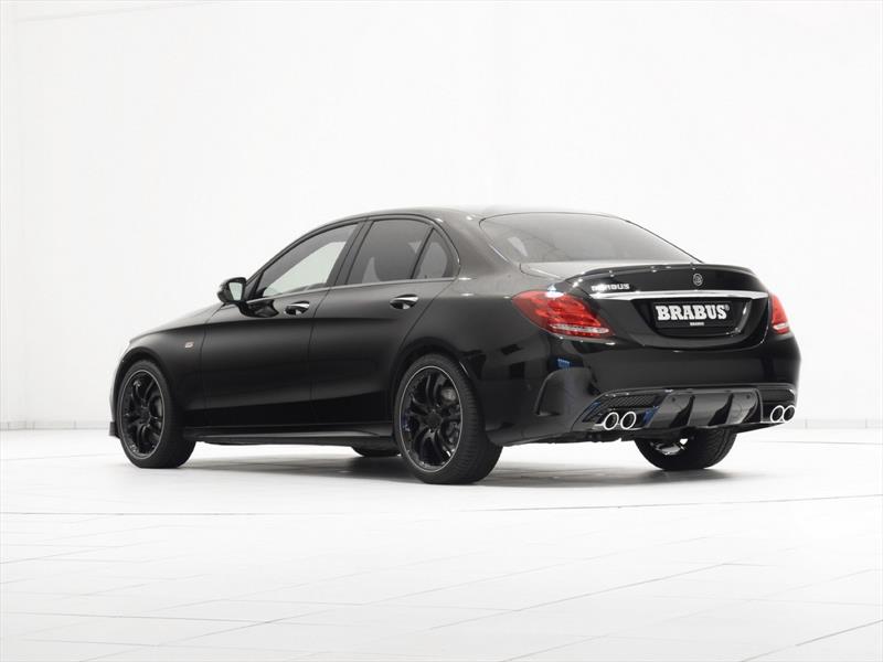 Mercedes-Benz C450 AMG por Brabus
