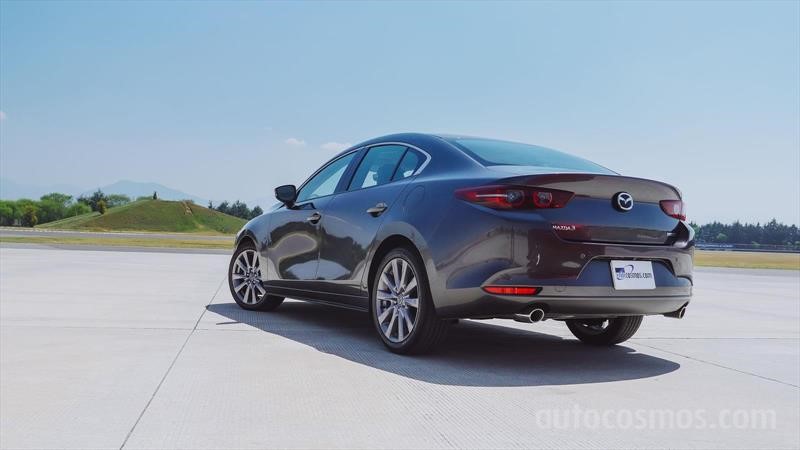 Mazda3 Sedán vs Mazda3 Hatchback