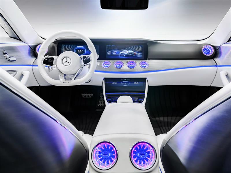 Mercedes-Benz IAA Concept