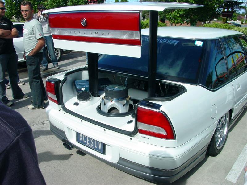 Sistemas de sonido para destrozar tímpanos