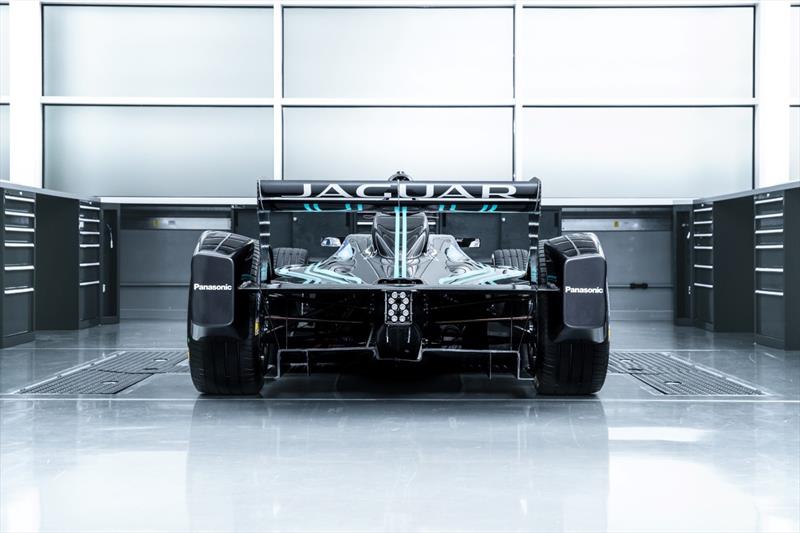 Panasonic Jaguar Racing 2017 - Formula E