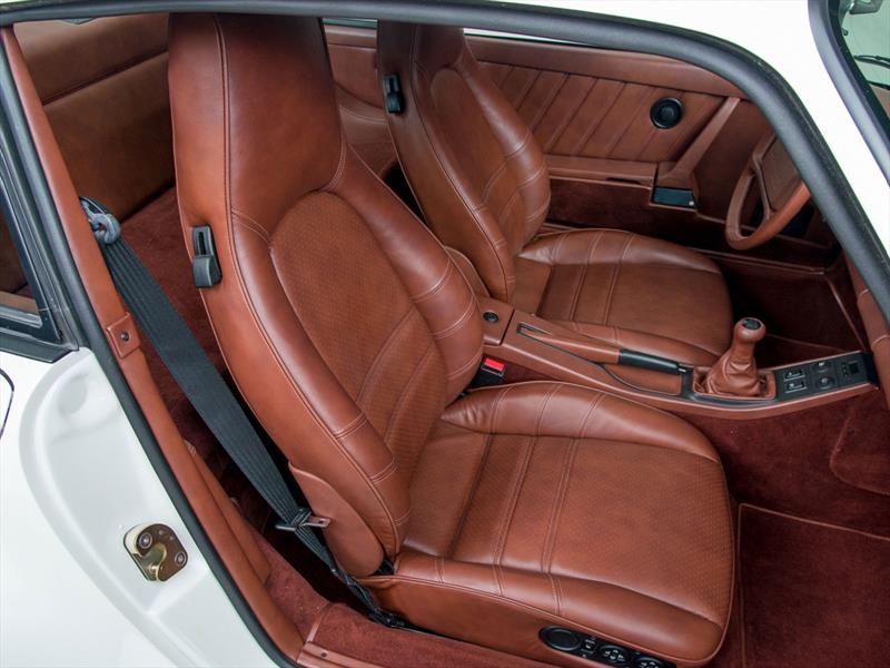 Porsche 959 por Canepa Desing