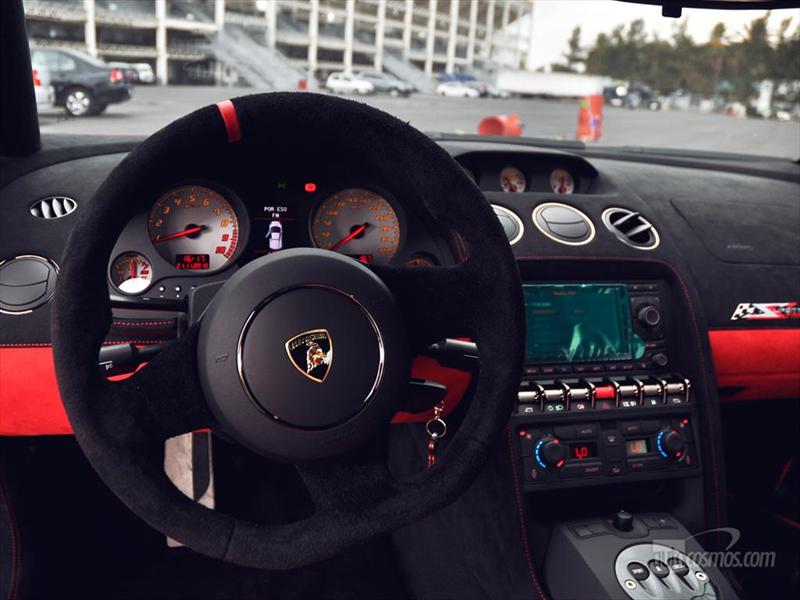 Lamborghini Gallardo LP-570-4 super trofeo