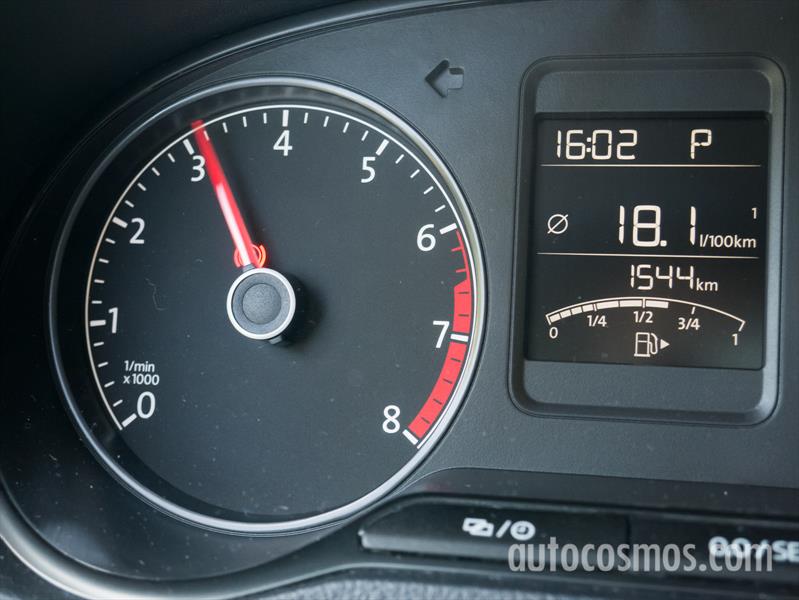 Volkswagen Polo Sedán a prueba