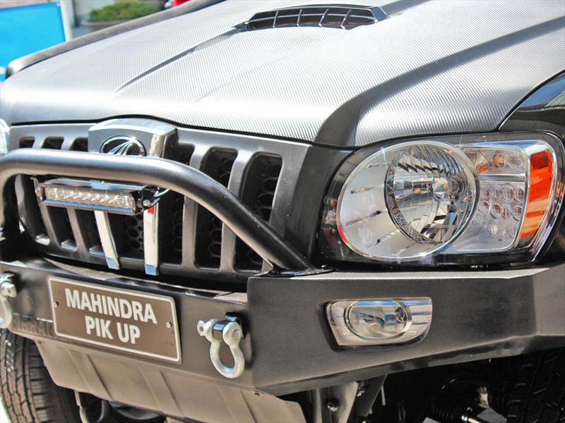 Mahindra Pik Up Limited by Chaleco López