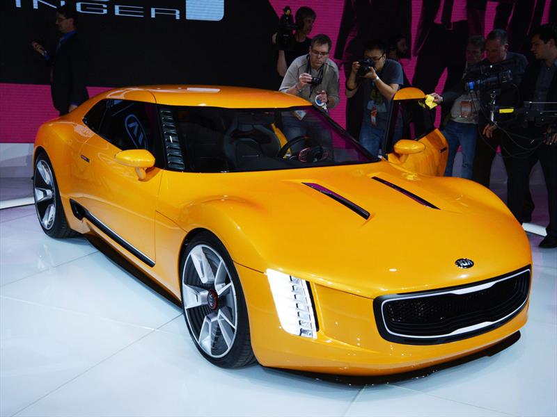 Kia GT4 Stinger Concept