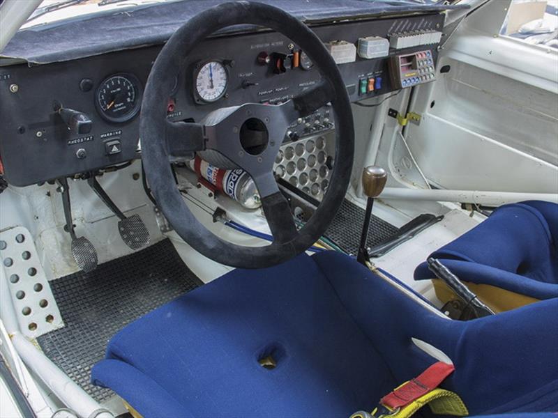 Peugeot 205 T16
