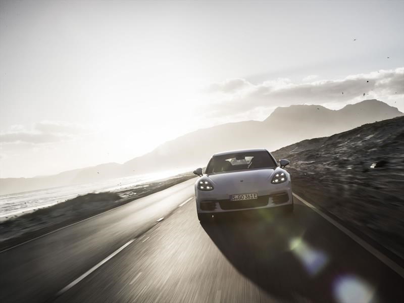Porsche Panamera 4 E-Hybrid