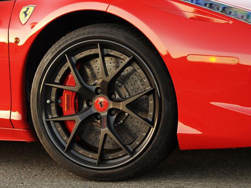 Hennessey lleva una Ferrari 458 a 738 CV