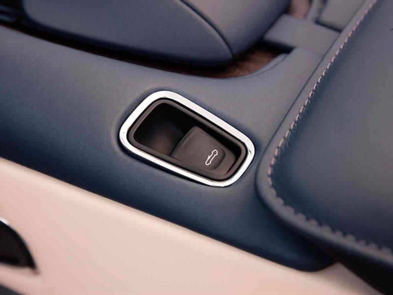 Aston Martin DB11 Volante