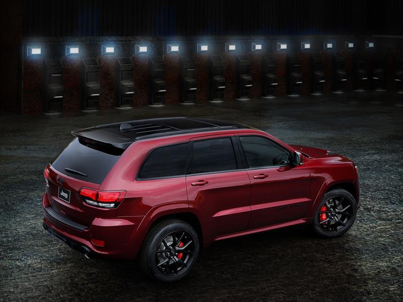 Jeep Grand Cherokee SRT Night