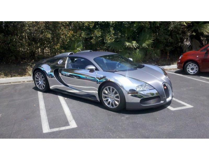 Rapero Flo Rida viste de oro su Bugatti Veyron