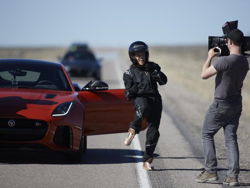 Michelle Rodríguez y Jaguar