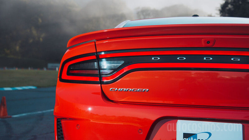 Dodge Charger SRT Hellcat Widebody a prueba