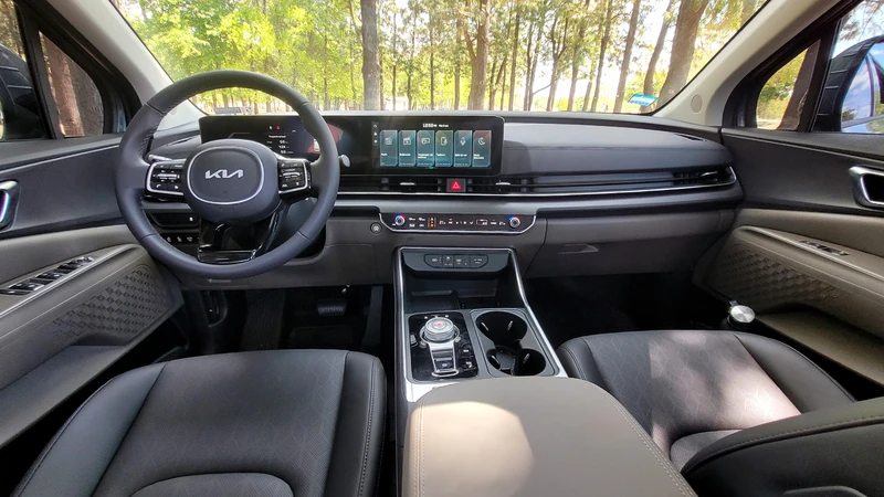 Test Drive Kia Carnival: la nave especial estrena