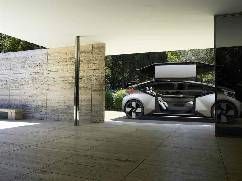 Volvo 360c autonomous concept