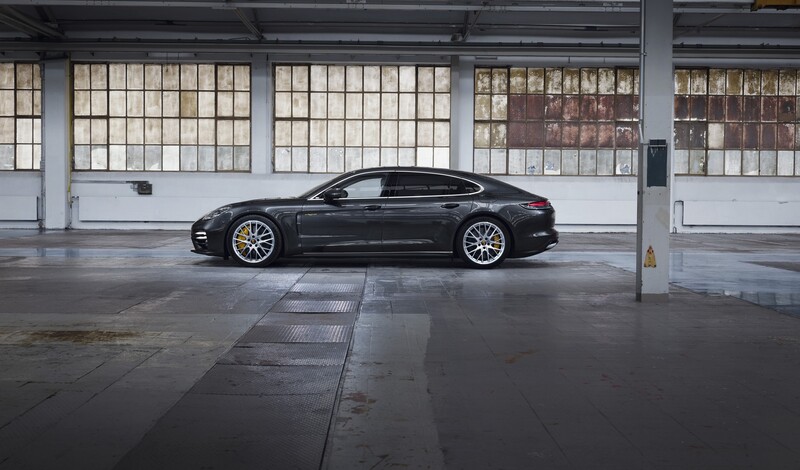 Porsche Panamera Turbo S E-Hybrid 2021