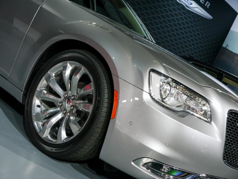 Chrysler 300 2015