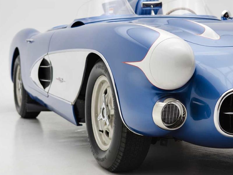 Chevrolet Corvette SR-2 1956