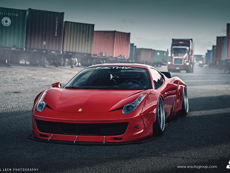 Liberty Walk Ferrari 458 Italia con rines PUR