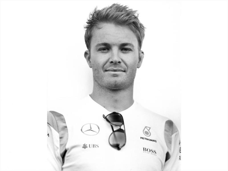 La F1 actual, con una cámara de 104 años