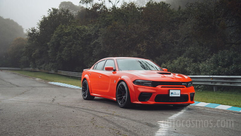 Dodge Charger SRT Hellcat Widebody a prueba